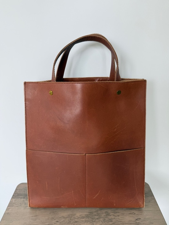 Madewell Handbags - Madewell Classic Brown Leather Computer Work Tote Bag